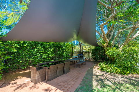 At The Sound Noosa Motel - New South Wales Tourism  3
