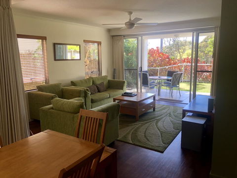 Seachange Coolum Beach - New South Wales Tourism  6