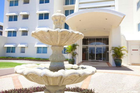 Regency On The Beach - New South Wales Tourism  15