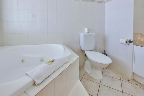 Regency On The Beach - New South Wales Tourism  5