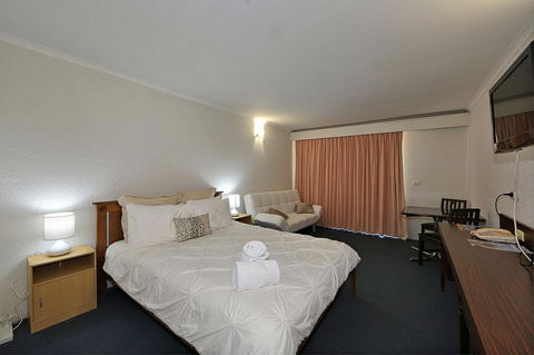Alexandra Park Motor Inn - New South Wales Tourism  18