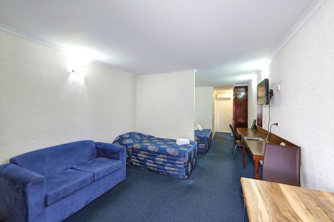 Alexandra Park Motor Inn - New South Wales Tourism  5