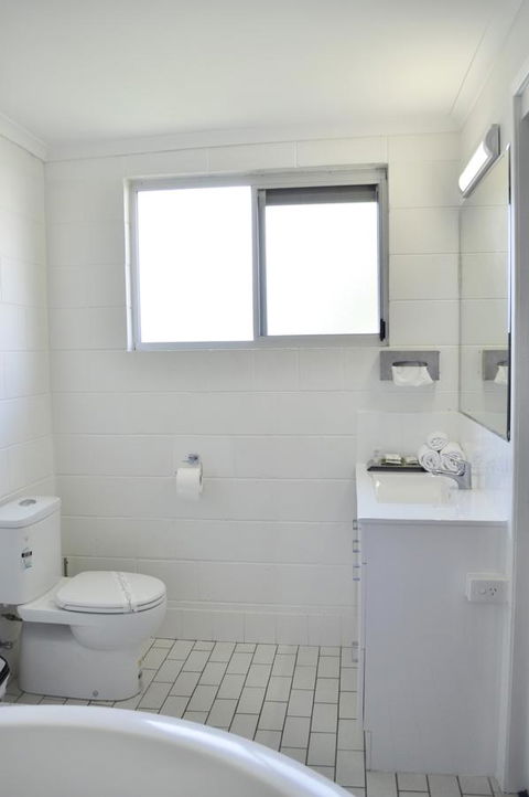 Alexandra Park Motor Inn - New South Wales Tourism  39