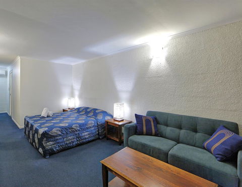 Alexandra Park Motor Inn - New South Wales Tourism  4
