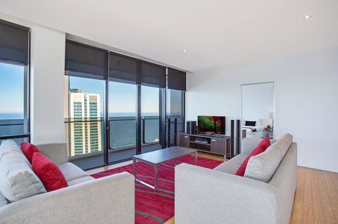 Mantra Circle On Cavill - New South Wales Tourism  2