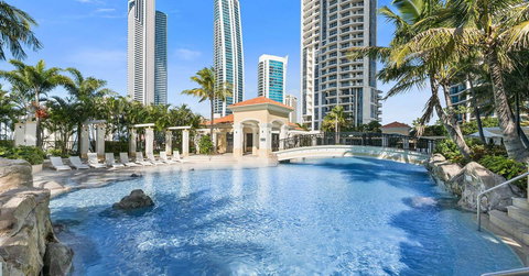 Towers Of Chevron - Private Apartment - New South Wales Tourism  9