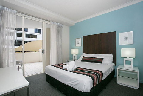 Towers Of Chevron - Private Apartment - New South Wales Tourism  1