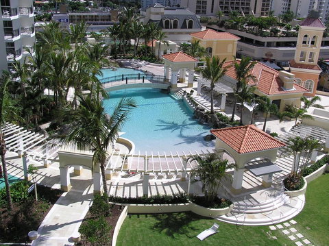 Towers Of Chevron - Private Apartment - New South Wales Tourism  8