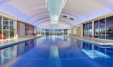 Towers Of Chevron - Private Apartment - New South Wales Tourism  13