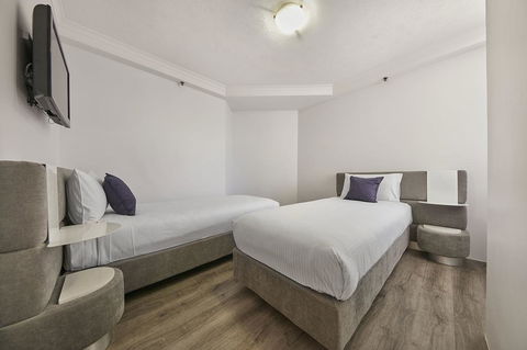 Novotel Surfers Paradise - New South Wales Tourism  23