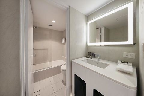 Novotel Surfers Paradise - New South Wales Tourism  13
