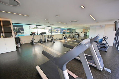 Luxury 3 Bedroom In Heart Of Broadbeach - New South Wales Tourism  9