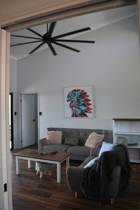 Ironbark House - New South Wales Tourism  15