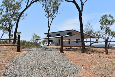 Ironbark House - New South Wales Tourism  0