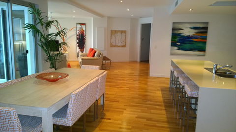 Coral Cove Apartments - New South Wales Tourism  4