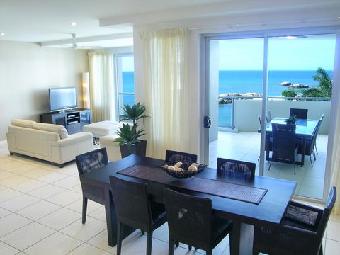 Coral Cove Apartments - New South Wales Tourism  15
