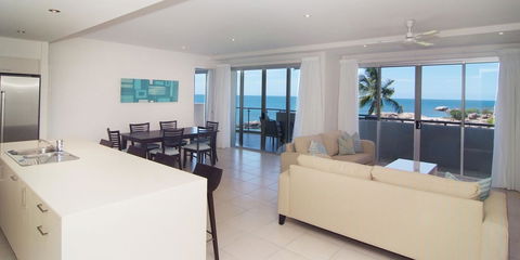 Coral Cove Apartments - New South Wales Tourism  17