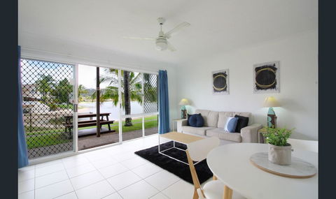 Bay Of Palms - New South Wales Tourism  1
