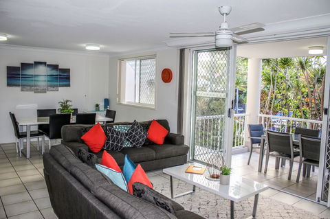 Surfers Beach Holiday Apartments - New South Wales Tourism  15