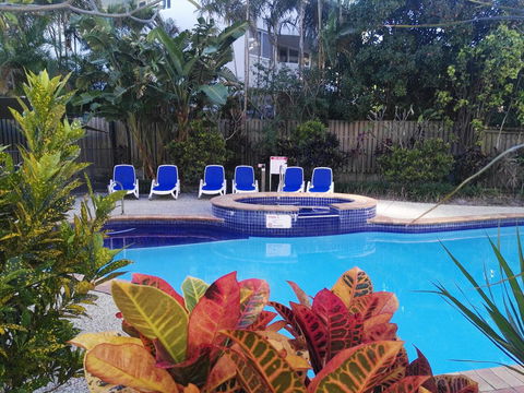 Surfers Beach Holiday Apartments - New South Wales Tourism  9