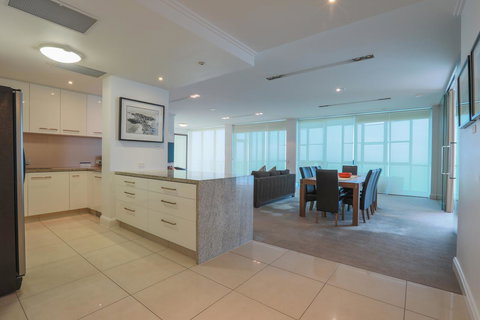 Reflection On The Sea - New South Wales Tourism  13