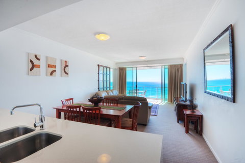 Reflection On The Sea - New South Wales Tourism  8