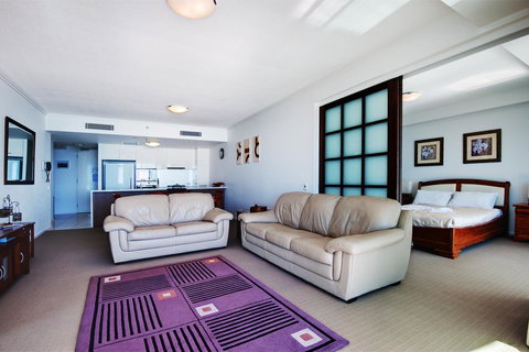 Reflection On The Sea - New South Wales Tourism  10