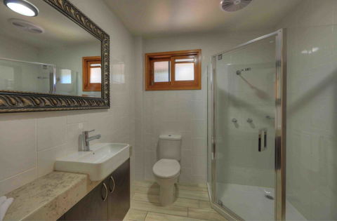 Fraser Island Retreat - New South Wales Tourism  9