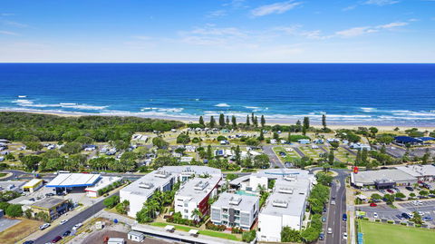 Element On Coolum Beach - New South Wales Tourism  0
