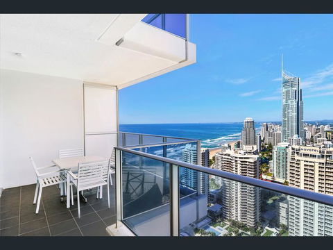 H Star Residences-- Paradise Stayz - New South Wales Tourism  18