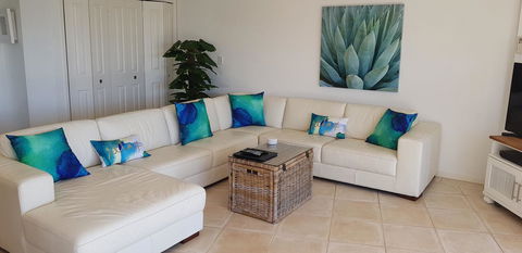 Gemini Court Holiday Apartments - New South Wales Tourism  24