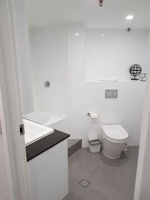 Gemini Court Holiday Apartments - New South Wales Tourism  31