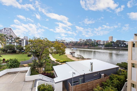 Bridgewater Terraces - New South Wales Tourism  12