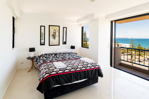 Burgess @ Kings Beach Apartments - New South Wales Tourism  20