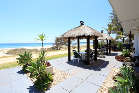 Bilinga Beach Motel - New South Wales Tourism  15