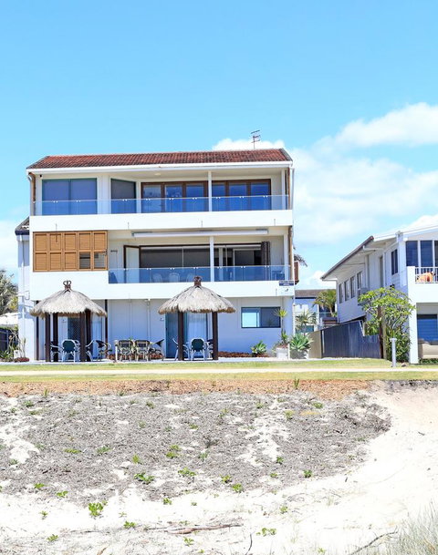 Bilinga Beach Motel - New South Wales Tourism  13