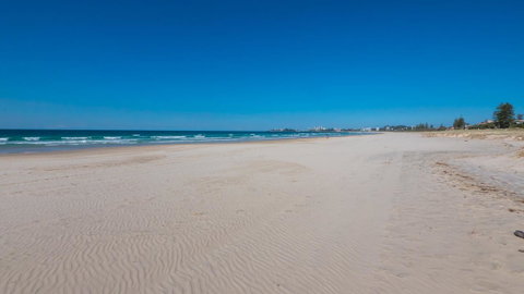 Bilinga Beach Motel - New South Wales Tourism  22