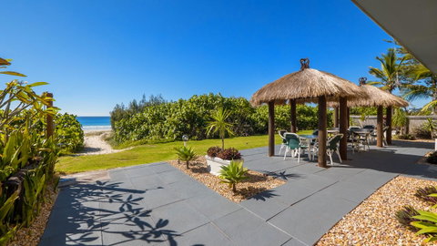 Bilinga Beach Motel - New South Wales Tourism  19
