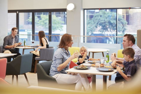 Holiday Inn Express Brisbane Central, An IHG Hotel - New South Wales Tourism  7