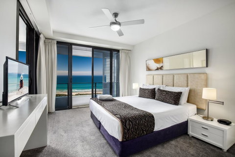 Ultra Broadbeach - New South Wales Tourism  33