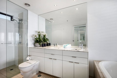 Ultra Broadbeach - New South Wales Tourism  14