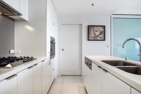 Ultra Broadbeach - New South Wales Tourism  43
