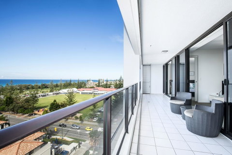 Ultra Broadbeach - New South Wales Tourism  41