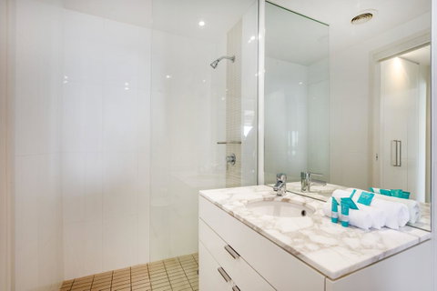 Ultra Broadbeach - New South Wales Tourism  28