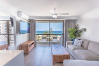 Book Broadbeach Accommodation Vacations New South Wales Tourism New South Wales Tourism