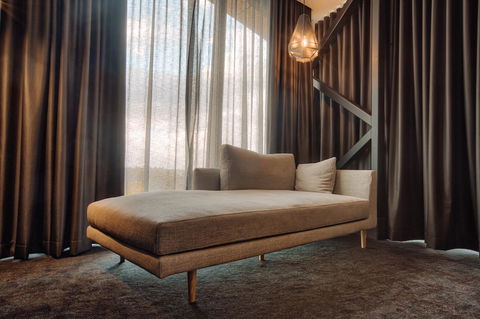 Eatons Hill Hotel - New South Wales Tourism  13