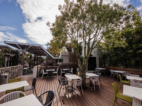 Eatons Hill Hotel - New South Wales Tourism  36