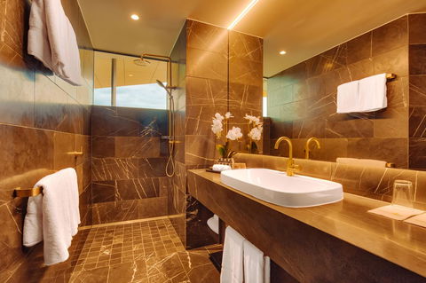 Eatons Hill Hotel - New South Wales Tourism  11