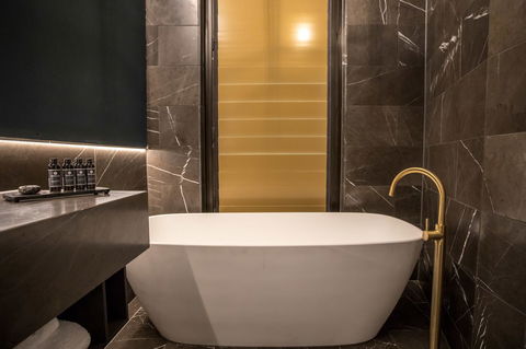 Eatons Hill Hotel - New South Wales Tourism  27