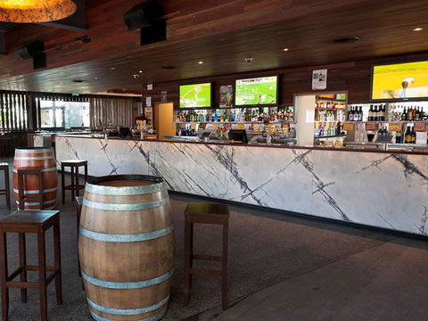 Eatons Hill Hotel - New South Wales Tourism  38